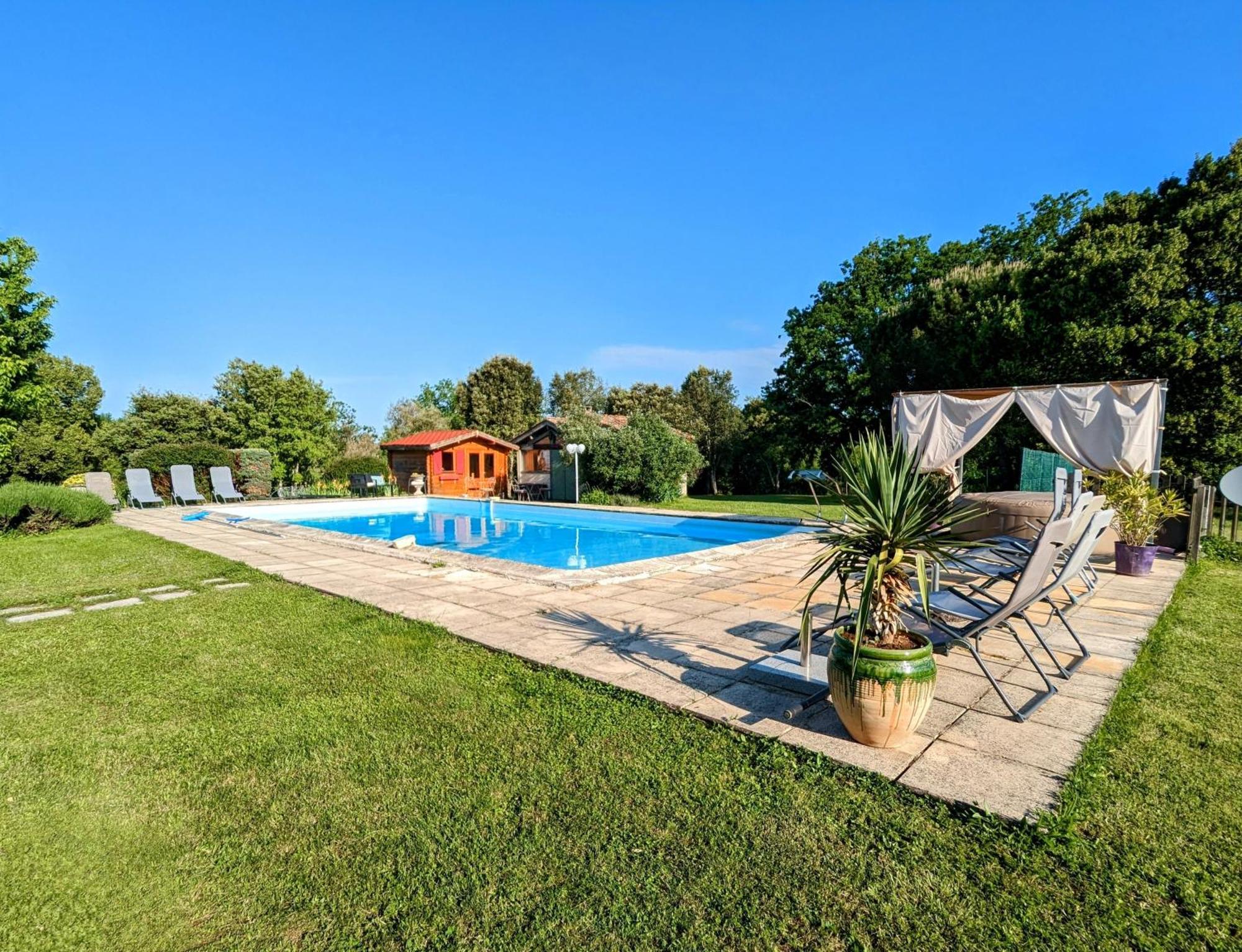 La Borie Du Chevrier Hotel Sainte-Croix-de-Beaumont Ngoại thất bức ảnh